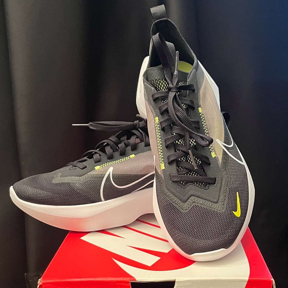 Nike Women’s Black and White Sneakers